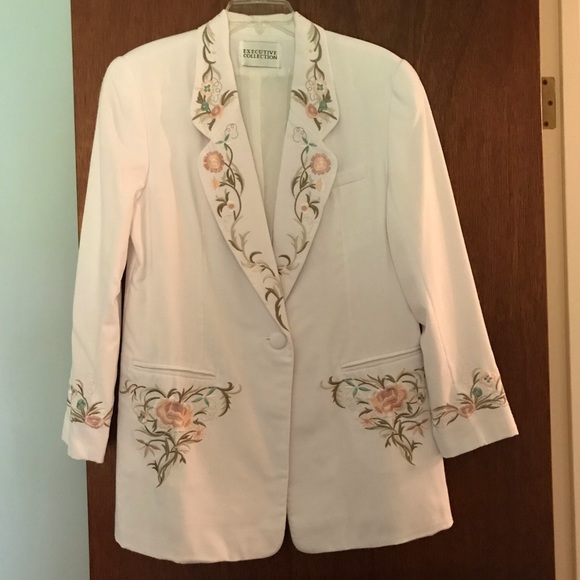 Executive Collection Jackets & Blazers - Executive Collection White Suit with Jacket and matching skirt, peach embroidery